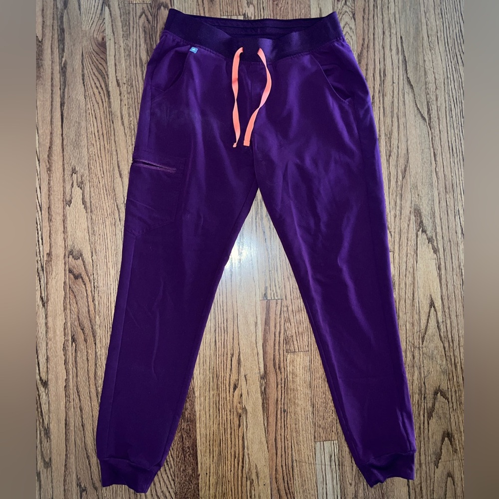FIGS Women’s LIMITED EDITION (Deep Purple) Zamora Jogger Scrub Pants 💜🎃